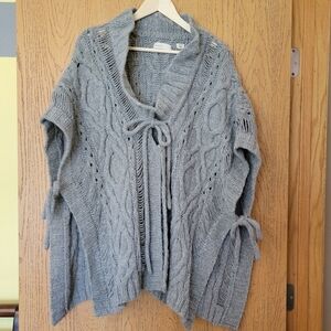 Sleeping in Snow grey metamorphose poncho yarn knit w/ underarm and front tie OS